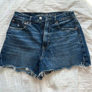 Women’s Dark Wash Jean Short, American Eagle, Size 6